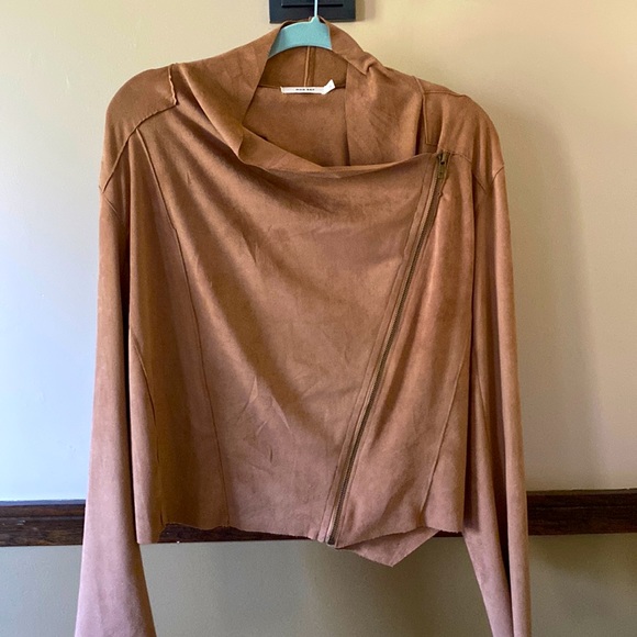 Mod Ref Tops - Faux suede zip up top